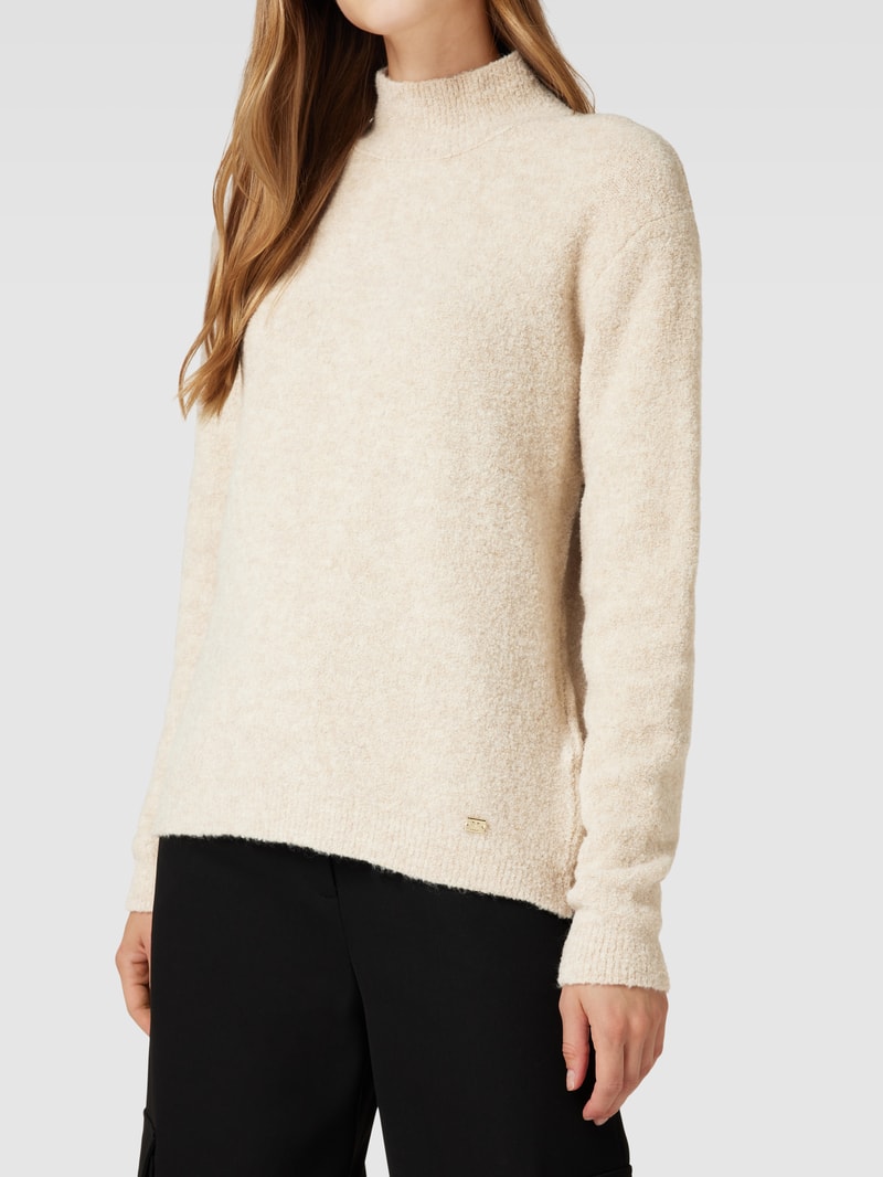 Strickpullover mit Stehkragen in ecru