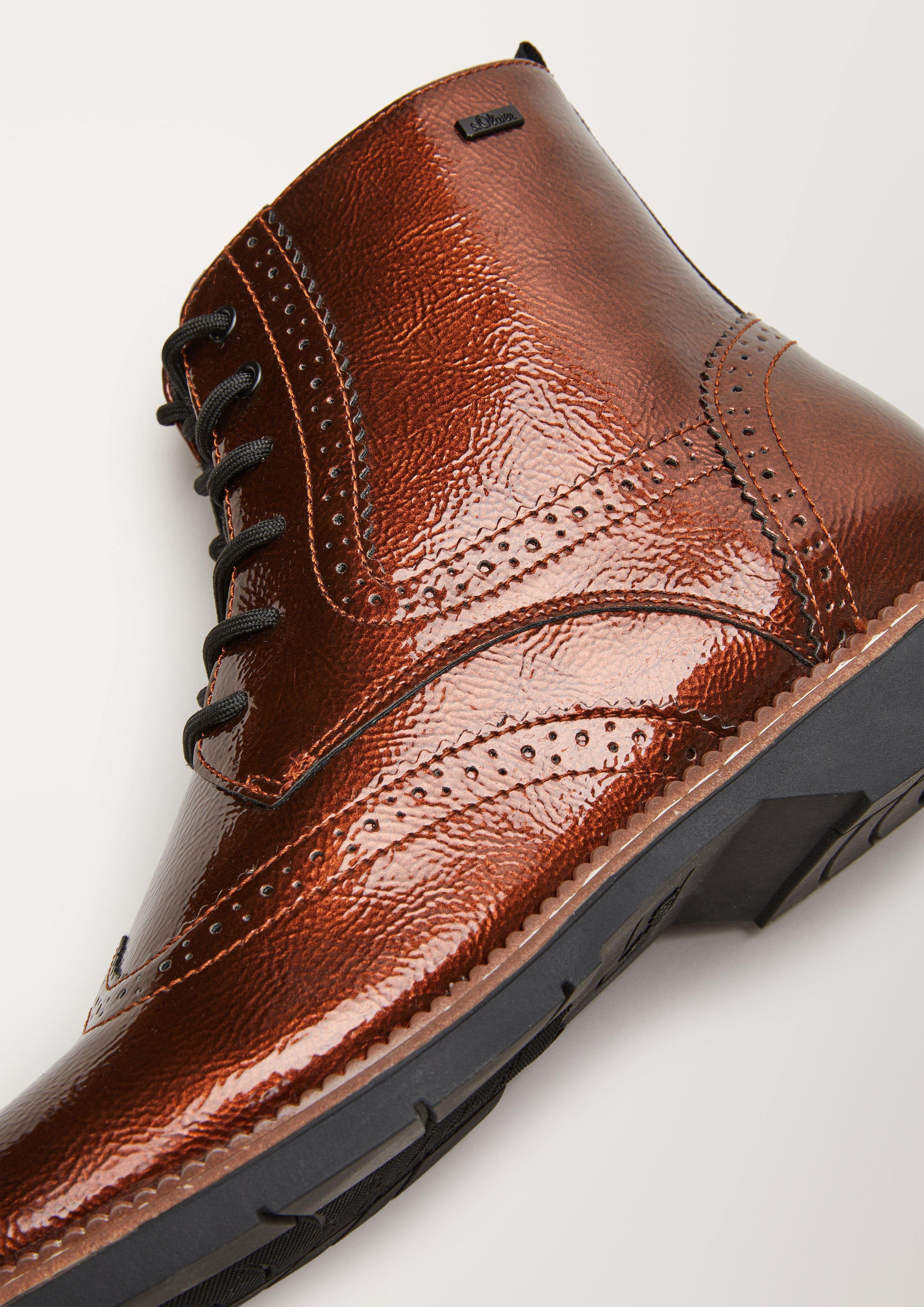 Boots in Lackleder-Optik  101.107.101.25465-918