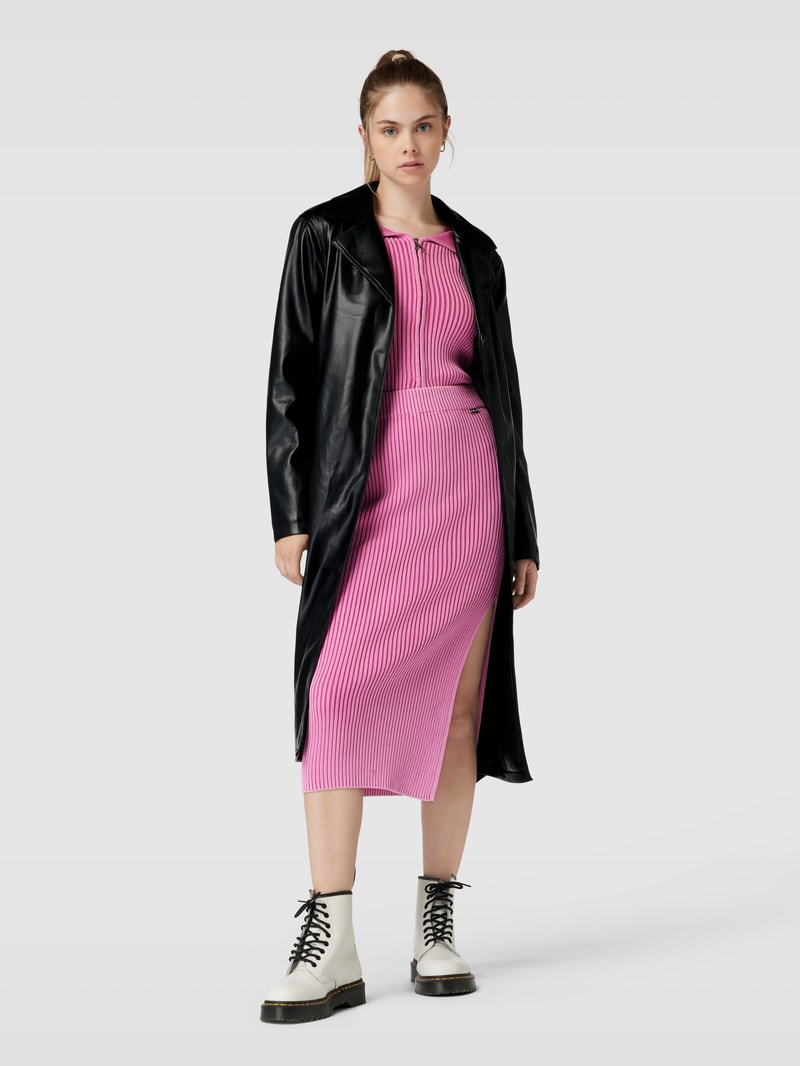 Trenchcoat in Leder-Optik in schwarz