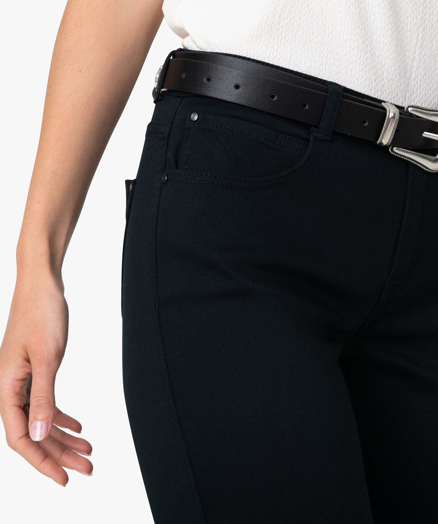 Pantalon femme coupe slim en toile extensible noir | GEMO