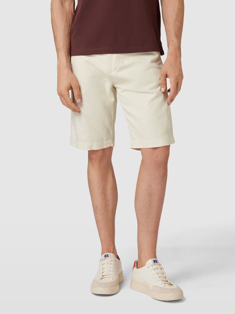 Chino-Shorts mit französischen Eingrifftaschen in offwhite