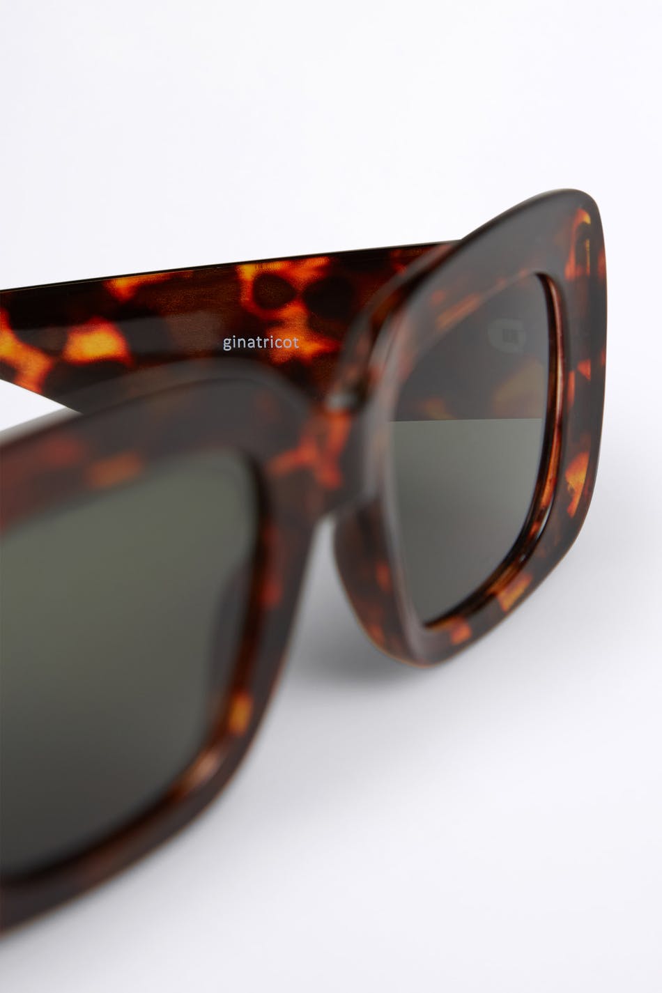 Leonnie sunglasses