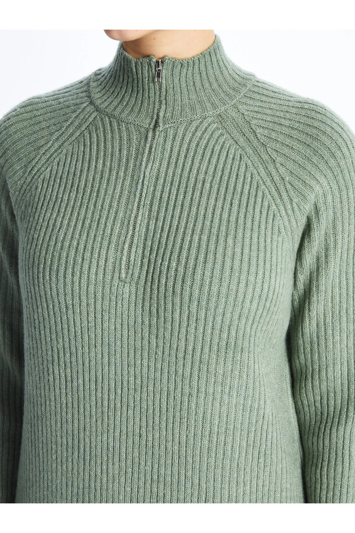 LC Waikiki  Einfarbiges, langärmliges Damen-Strickkleid mit hohem Kragen