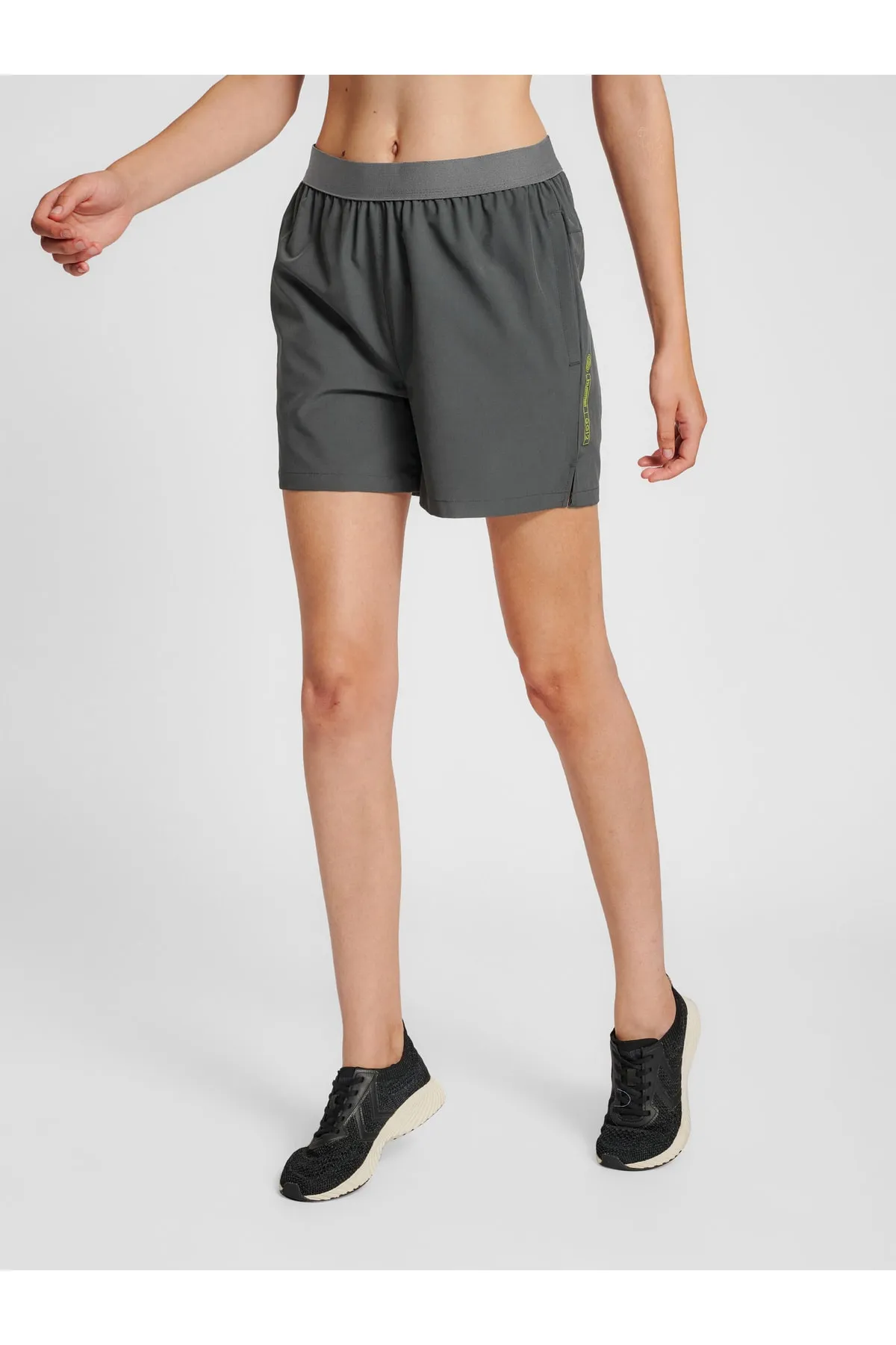 hummel  Kurze Sporthose - Grau - Mittlerer Bund