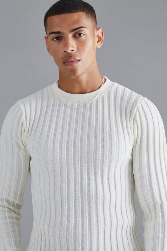 Langärmliger gerippter Muscle-Fit Pullover