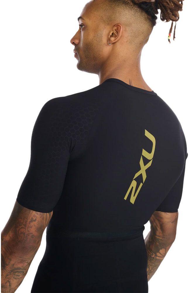 2XU Light Speed Tech Sleeved Trisuit - Einteiler mit Sitzpolster kaufen | Bike-Discount