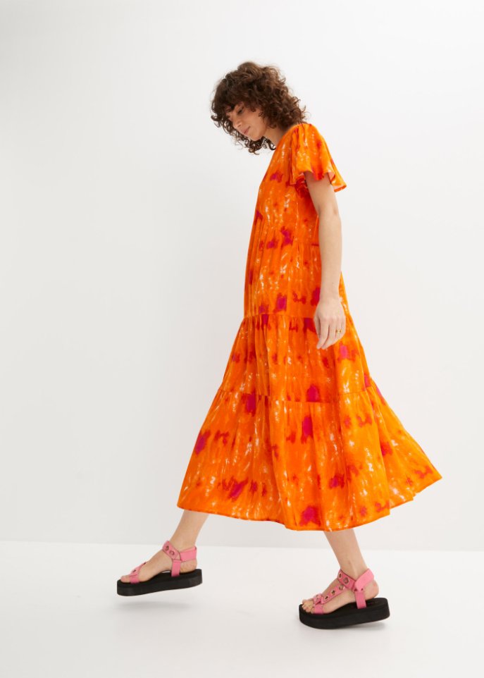 Knieumspielendes Jerseykleid mit Flügelärmeln, Volants und Taschen