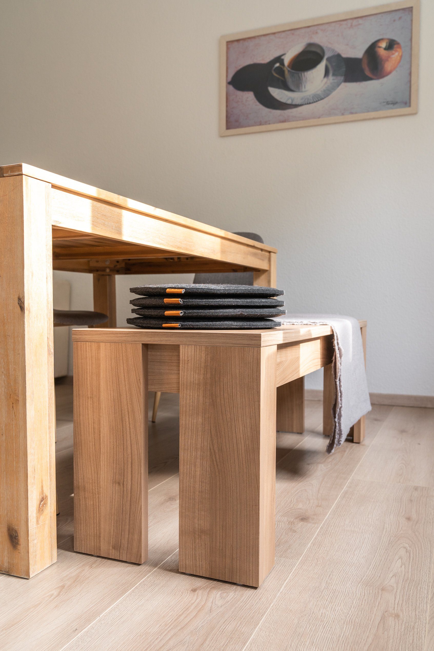 Miqio Sitzkissen 2 er Set Sitzkissen 2 Sitzauflage mit Antirutschnoppen Ø 35 cm, Nachhaltig: Aus recycelten PET Flaschen hergestellt.