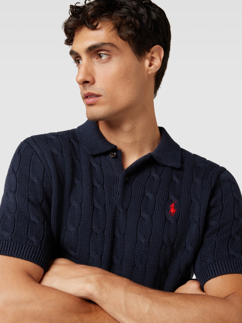 Poloshirt mit kurzer Knopfleiste in marineblau