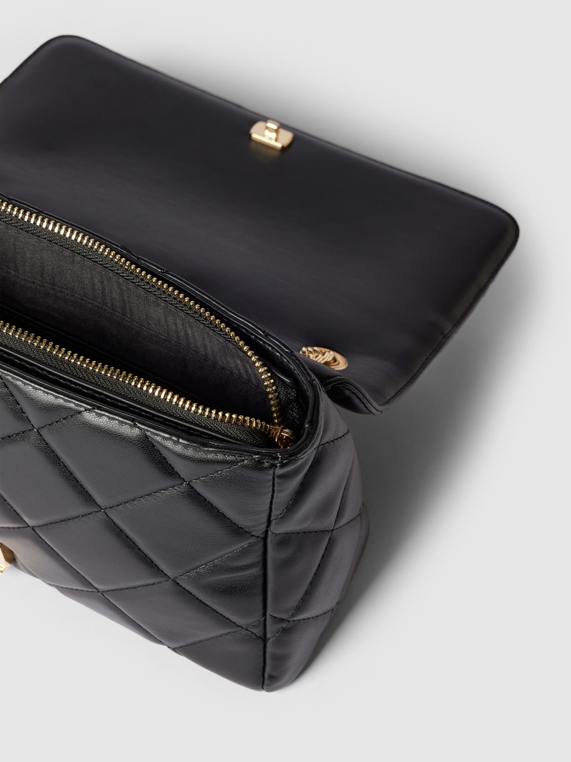 Clutch mit Schulterriemen in metallic Modell 'ADA' in schwarz