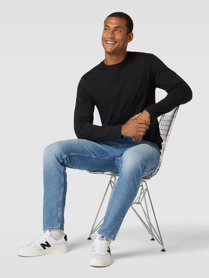 Longsleeve mit Rundhalsausschnitt in schwarz