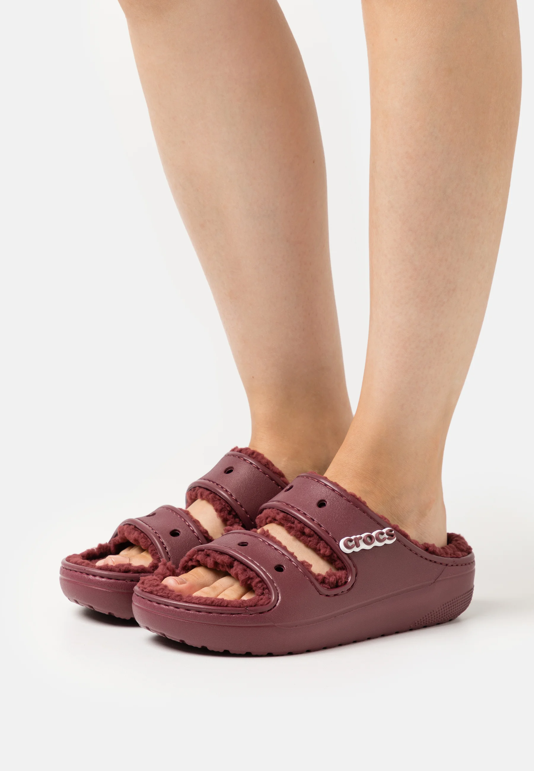Crocs CLASSIC COZZZY - Pantuflas