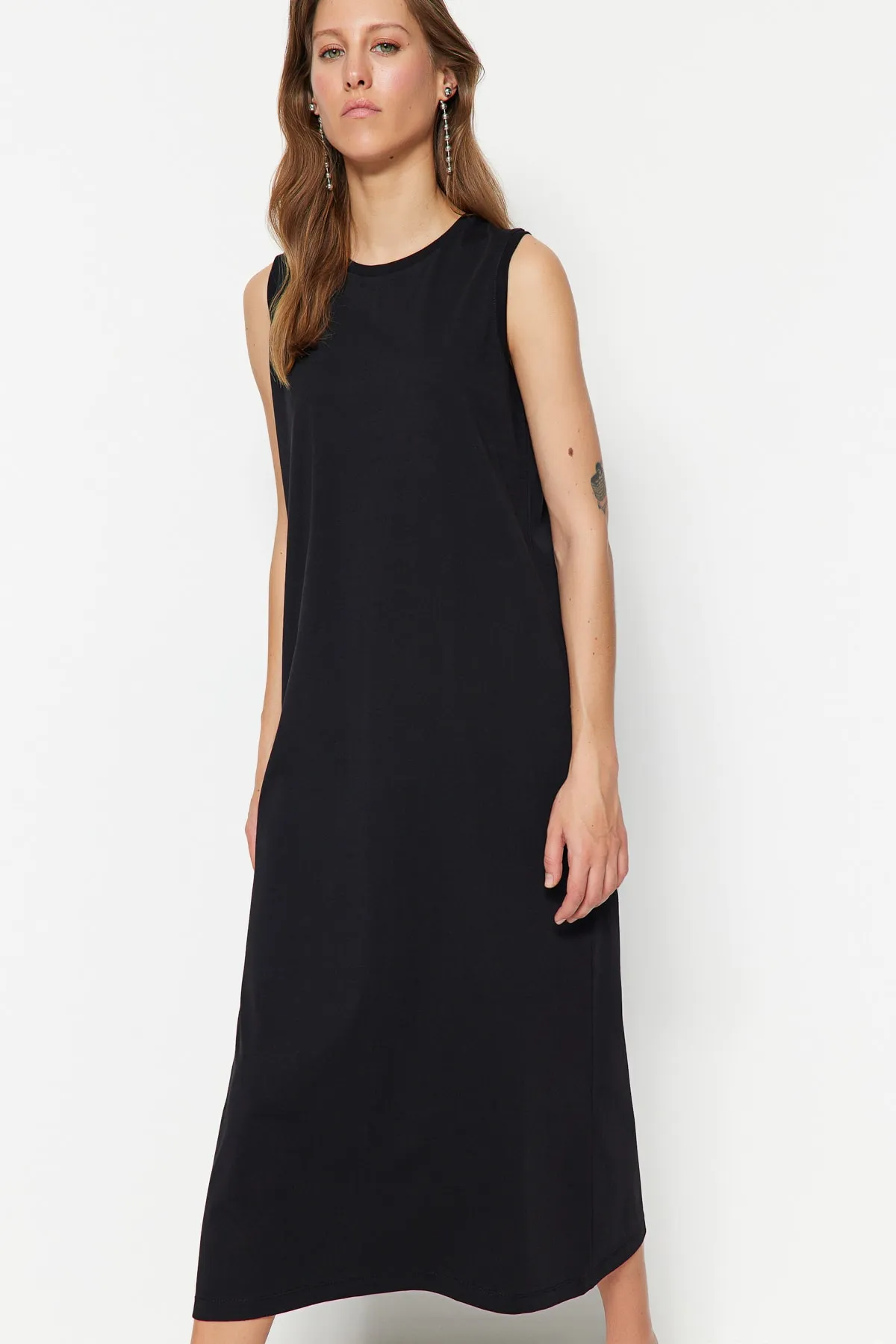 Trendyol Modest  Schwarzes ärmelloses Dessous-Strickkleid TCTSS23EB00362