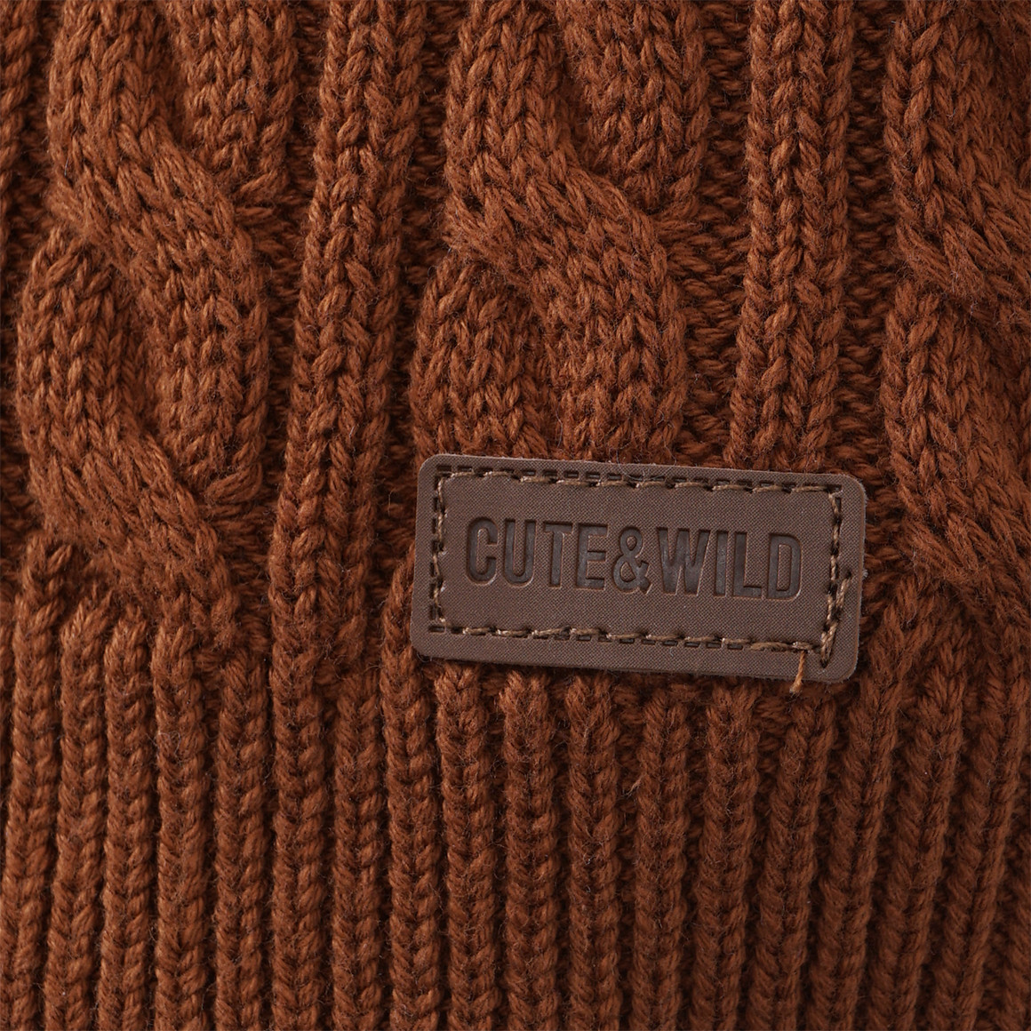 Baby Strickjacke mit Zopfmuster