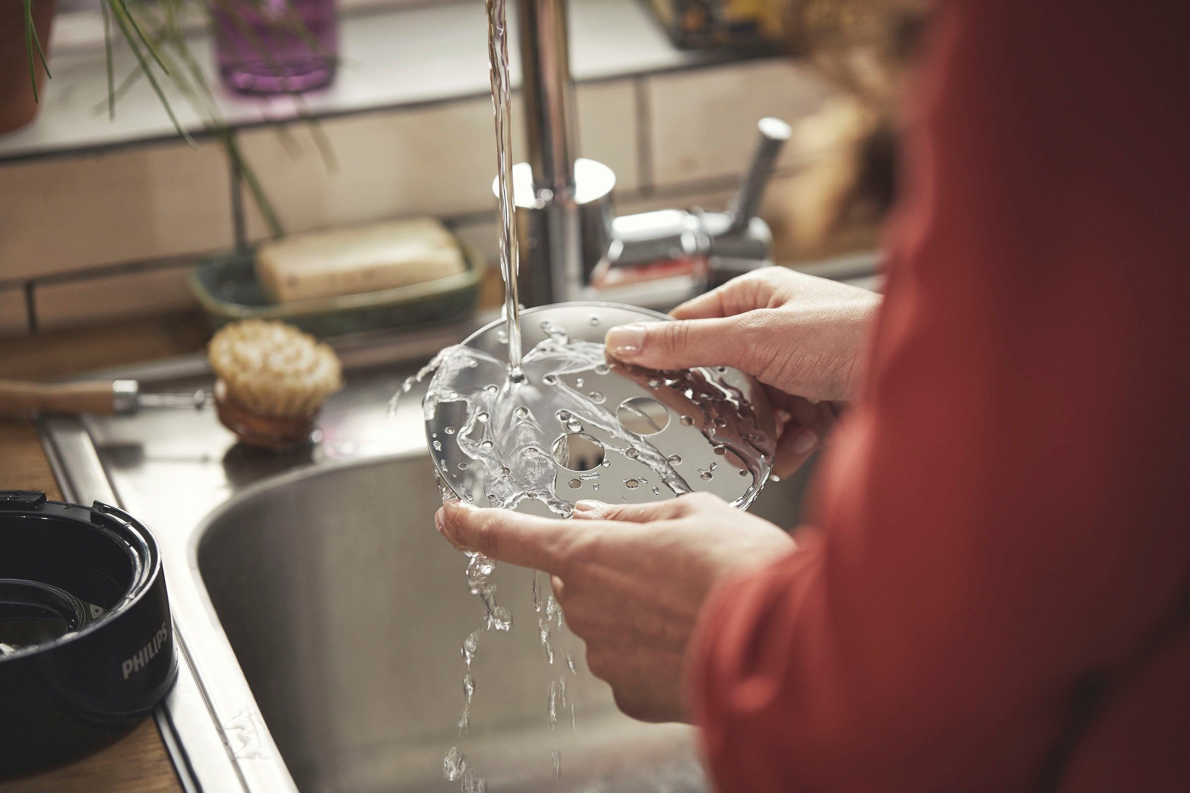 Philips Senseo Kaffeepadmaschine Select CSA240/30, aus 21% recyceltem Plastik, +3 Kaffeespezialitäten, Memo-Funktion, inkl. Gratis-Zugaben im Wert von € 14,- UVP
