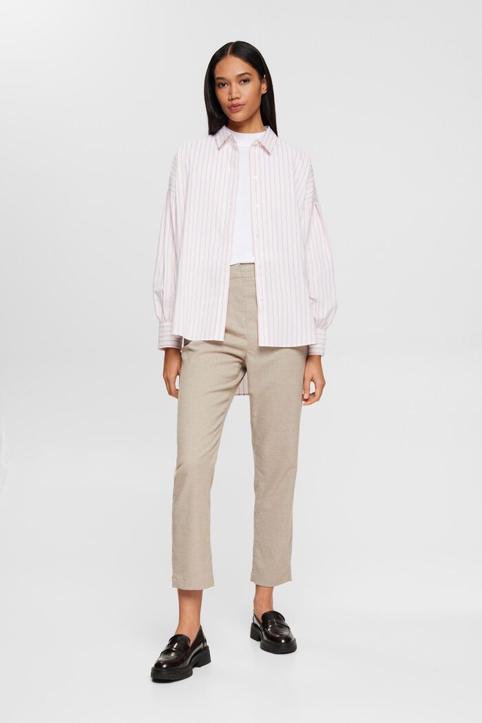 Gestreifte Oversize-Bluse in High-Low-Form