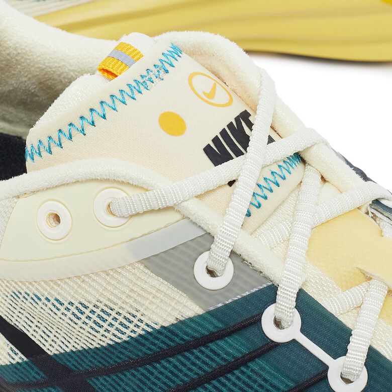 NIKE Wmns Lunar Roam alabaster/black-lemon drop-green abyss