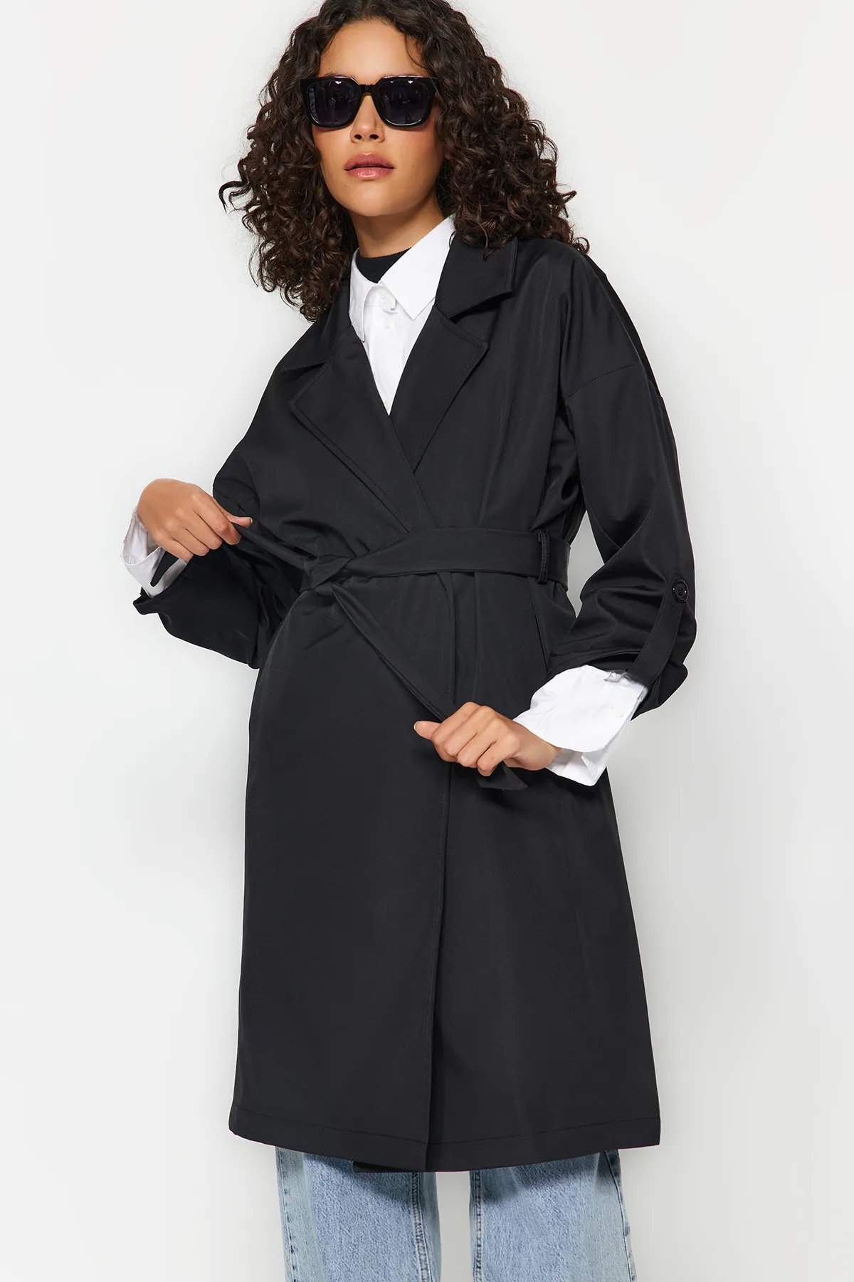 Trendyol Collection  Schwarzer wasserabweisender langer Trenchcoat TWOAW24TR00019
