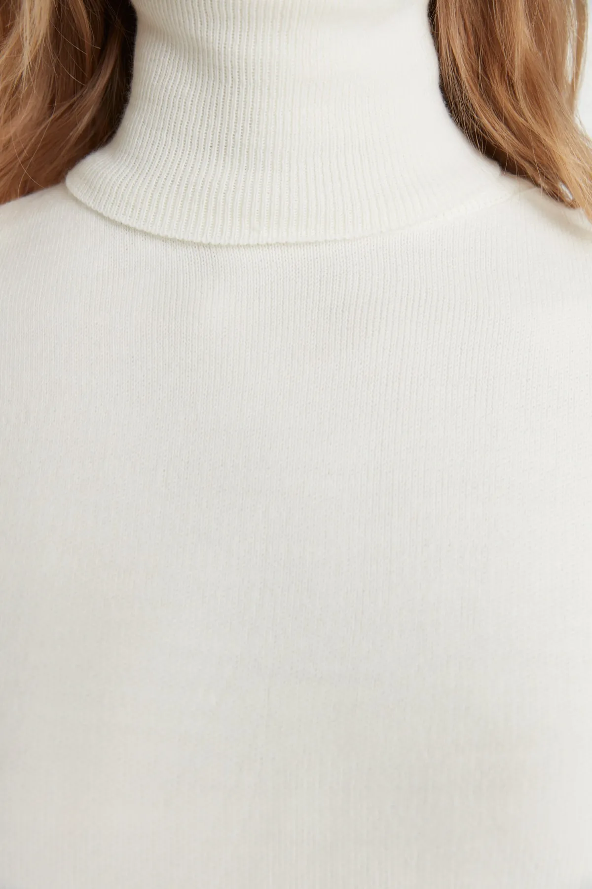 Trendyol Collection  Ecru Basic Rollkragenpullover TWOAW21KZ0485