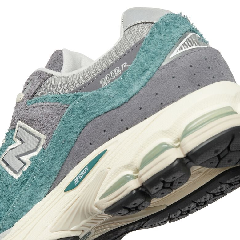 New Balance M2002REM navy/castlerock