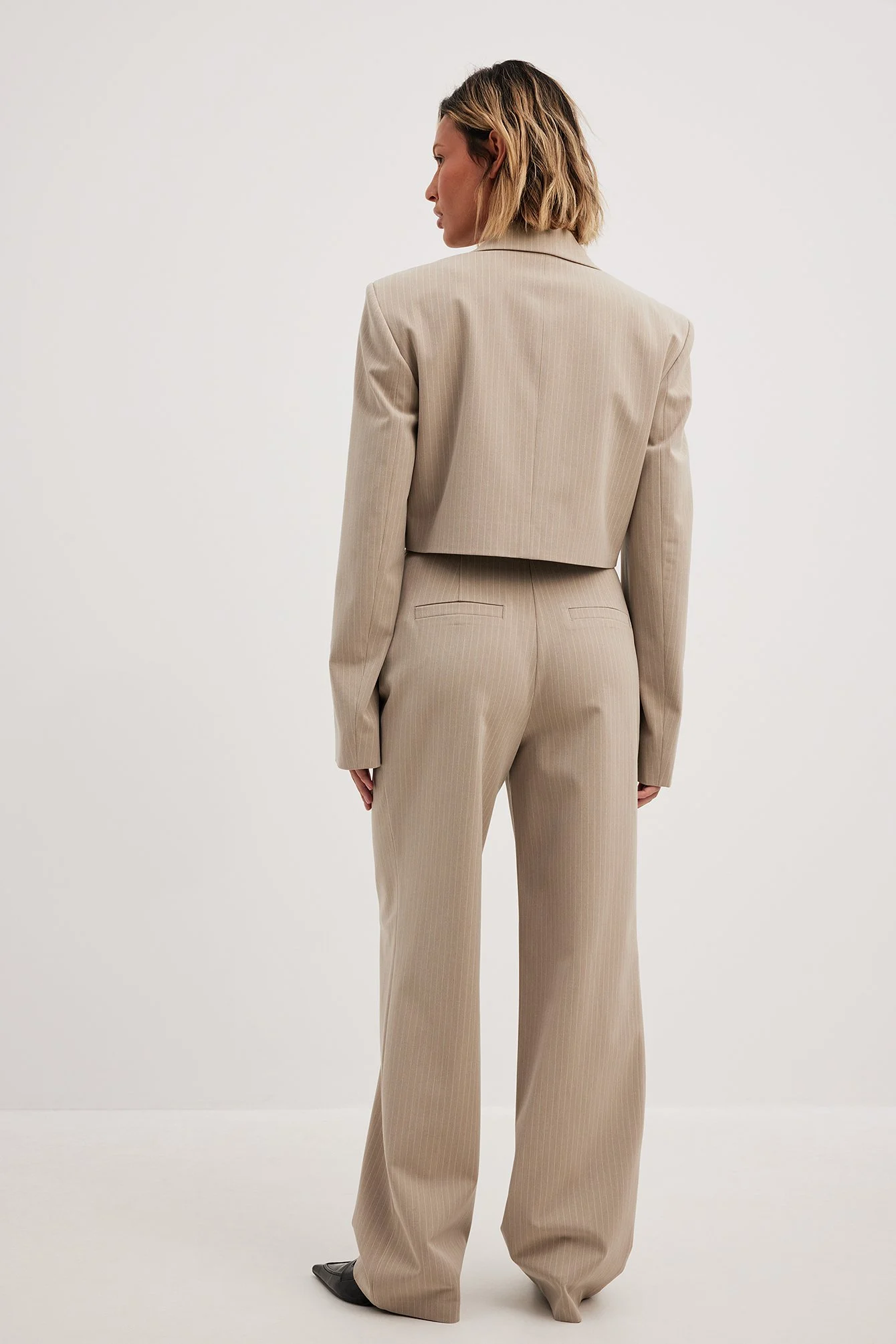 Anzughose mit hoher Taille und geradem Bein im Nadelstreifenmuster