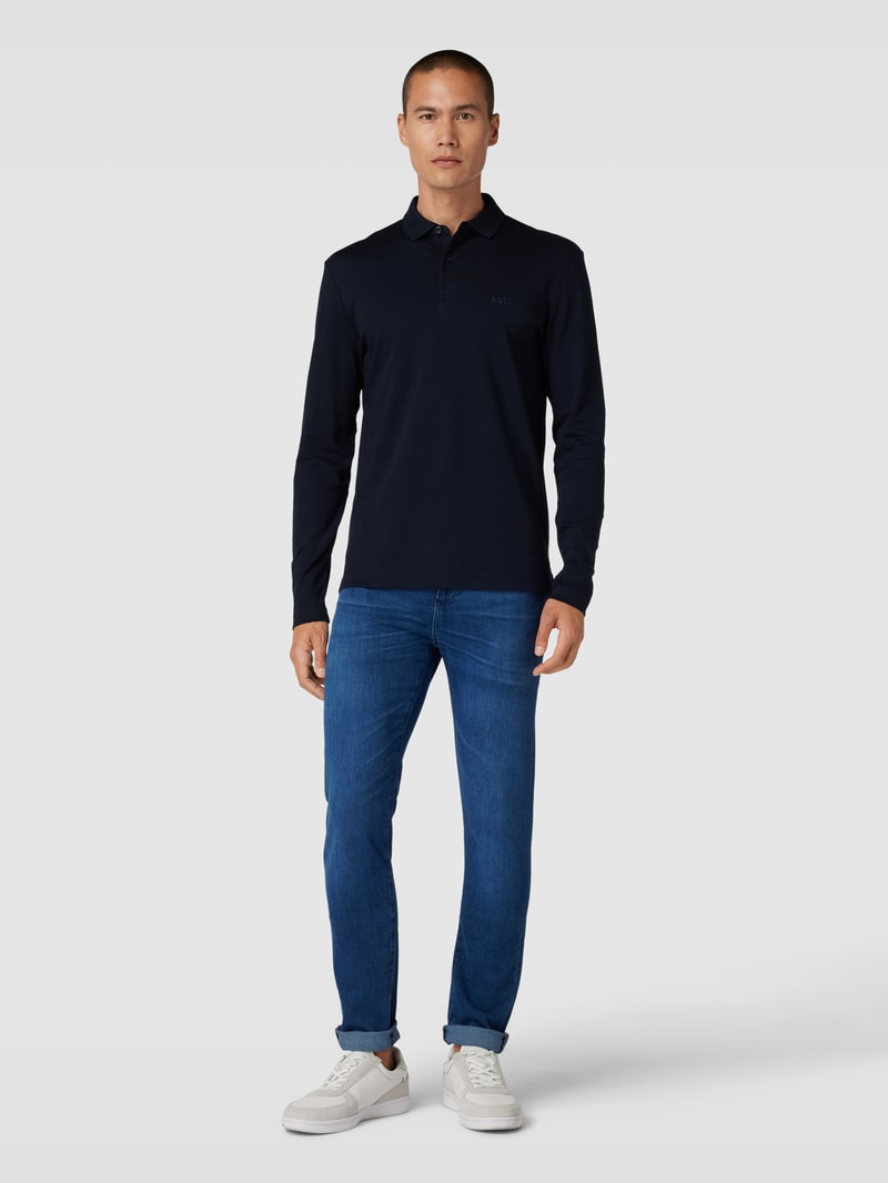 Jeans mit Label-Patch Modell 'Delaware' in blau
