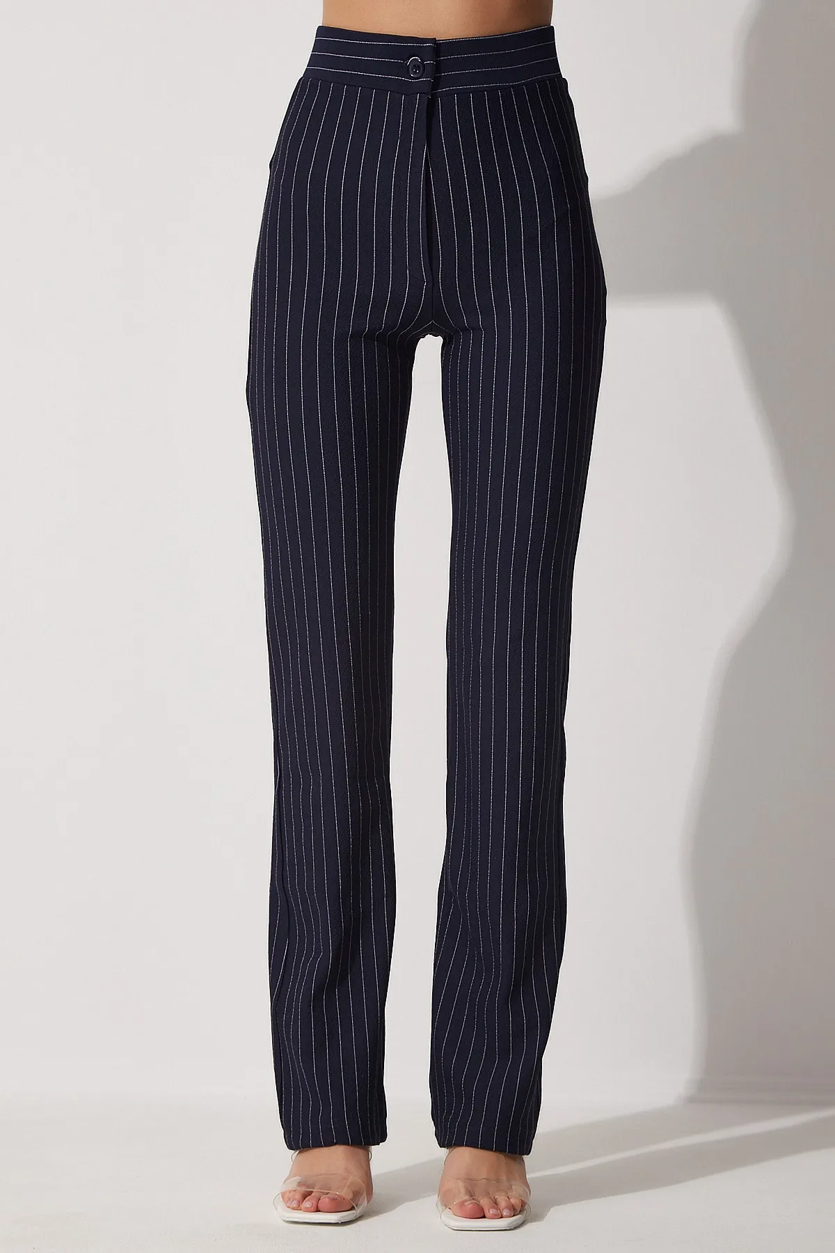 Happiness İstanbul  Marineblaue gestreifte Damenhose mit hoher Taille RV00094