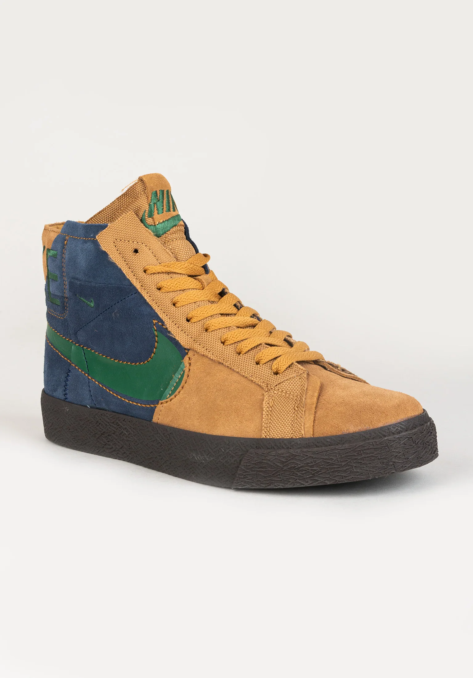 Zoom Blazer Mid PRM