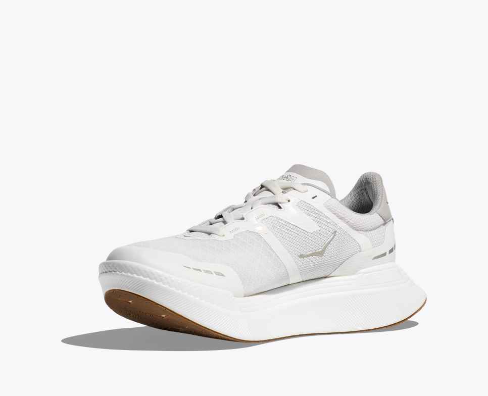 Transport X White/White