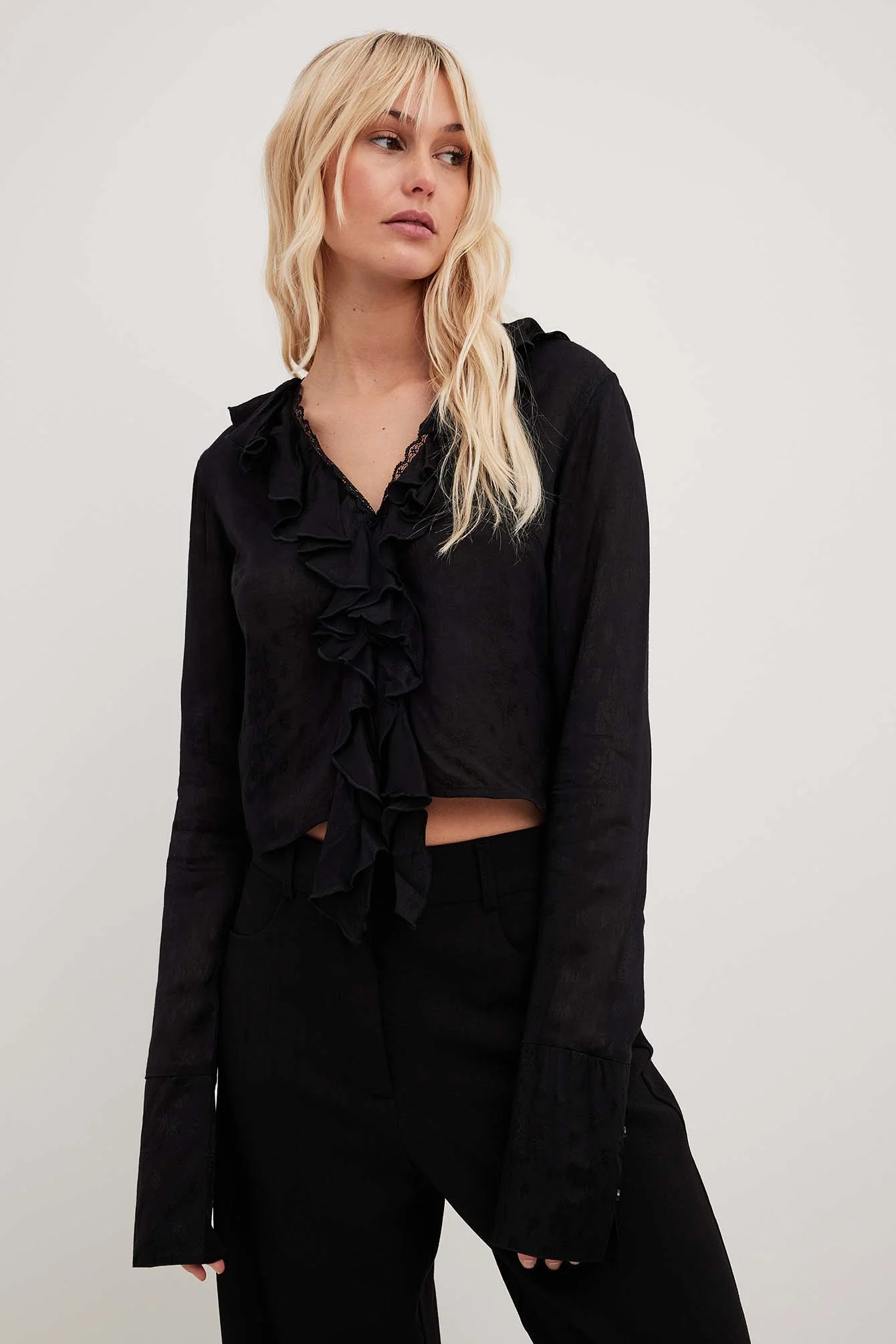 Spitzendetail-Top