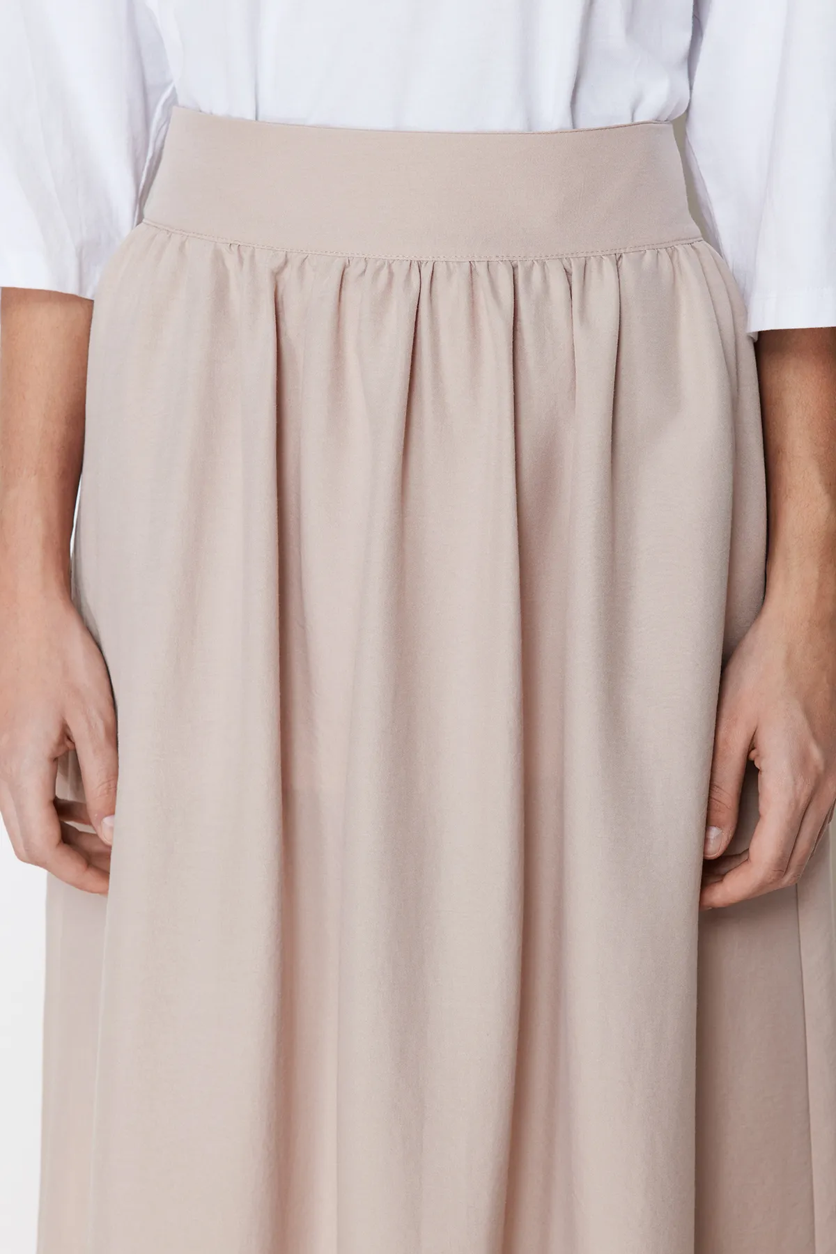 Trendyol Modest  Beiger, schlichter, ausgestellter Webrock TCTSS24EE00004