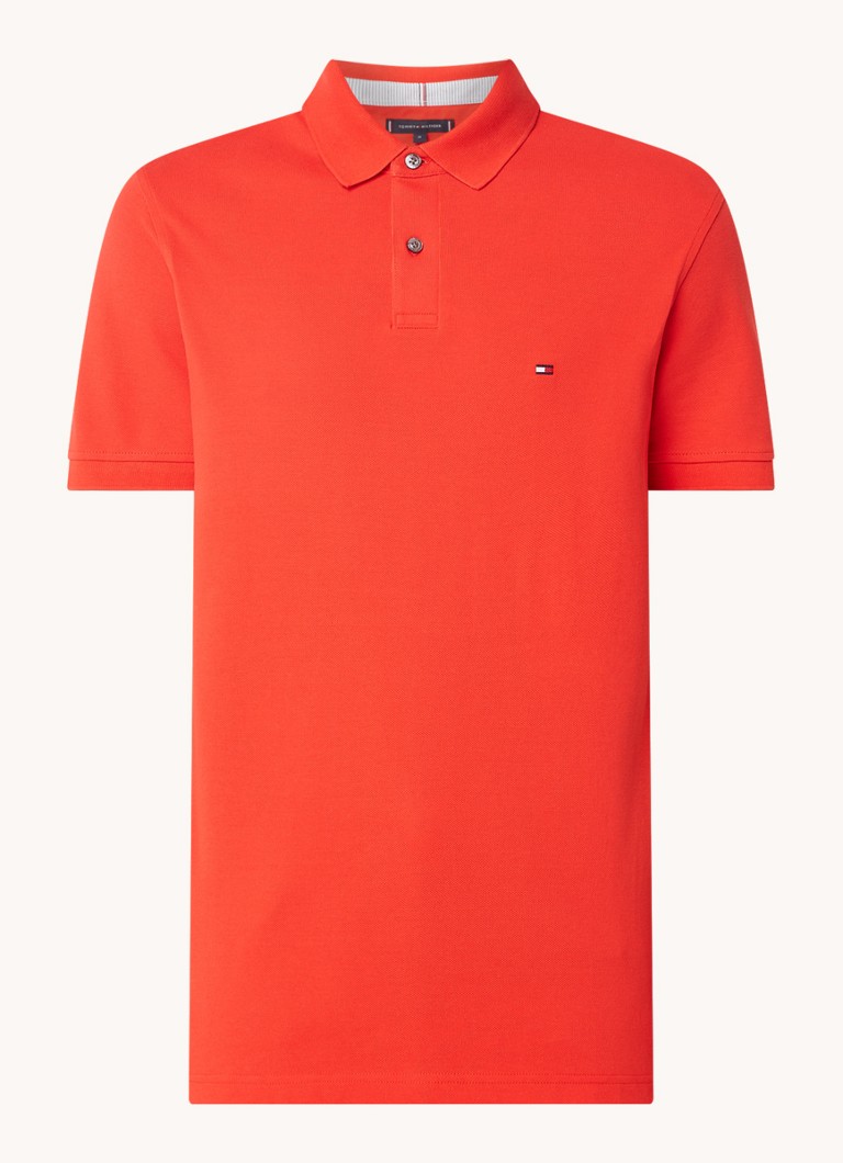 Polo Tommy Hilfiger Core de corte regular, confeccionada em piqué de algodão com bordado do logotipo.
