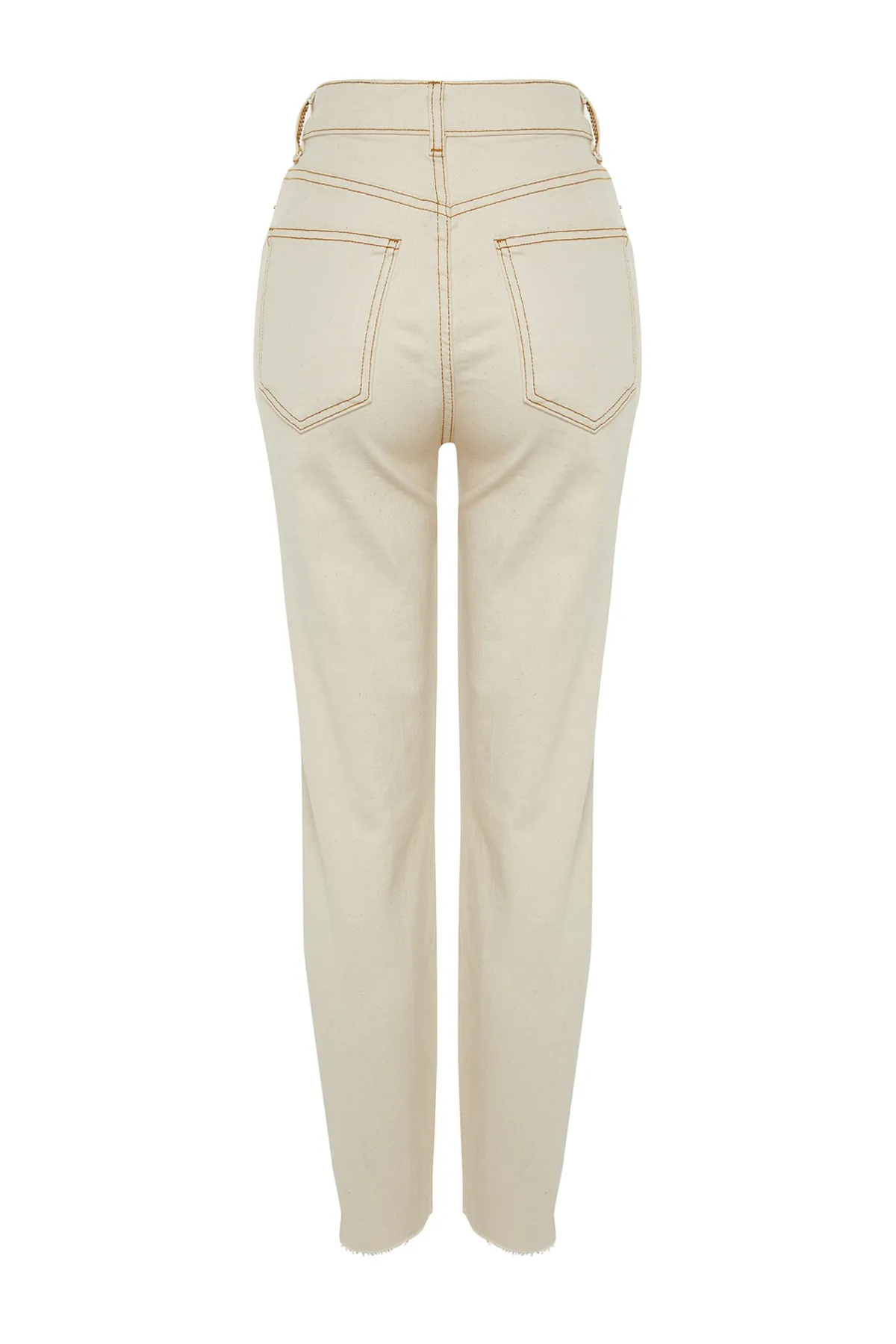 Trendyol Collection  Ecrufarbene, schmale Mom-Jeans mit hoher Taille TWOSS23JE00094