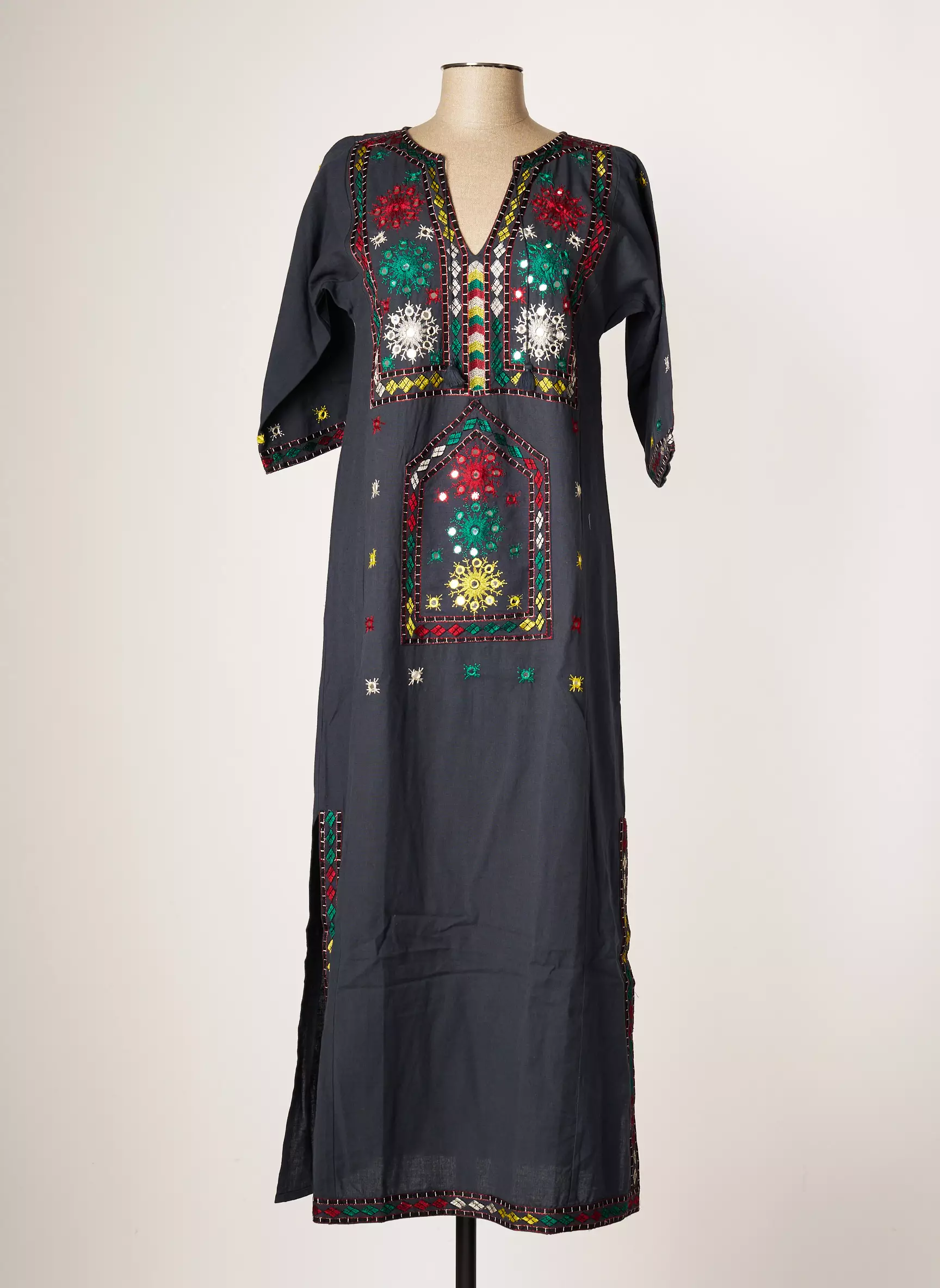 Maison Hotel Robes Longues Femme couleur noir