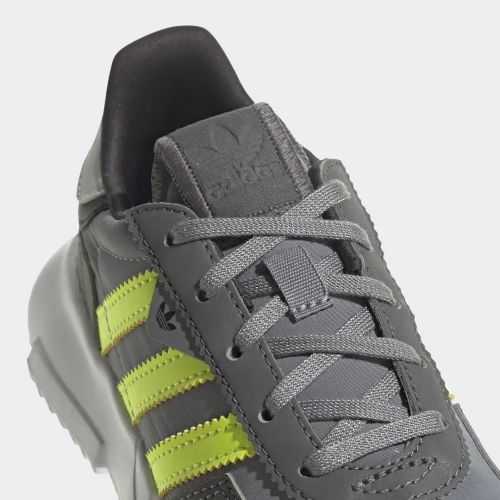 adidas Retropy F2 GZ0853 / grau