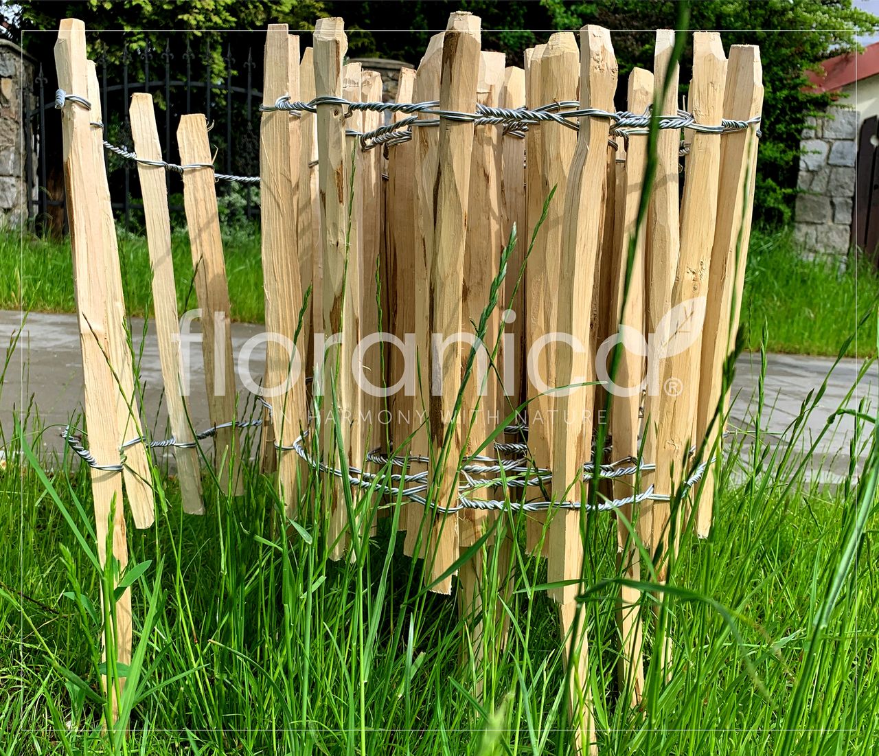 Pemicont Floranica Haselnussholz Rollzaun Imprägnierter Gartenzaun 2 Höhen Blumenbeet Palisade Tierschutz Barriere Lattenabstand: 4 6 cm Höhe: 50 cm hoch x lfm (Menge)