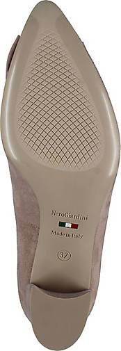 NeroGiardini Pumps