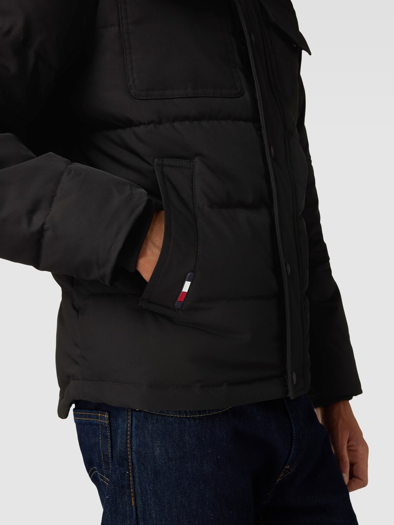 Jacke mit Kapuze Modell 'ROCKIE' in schwarz