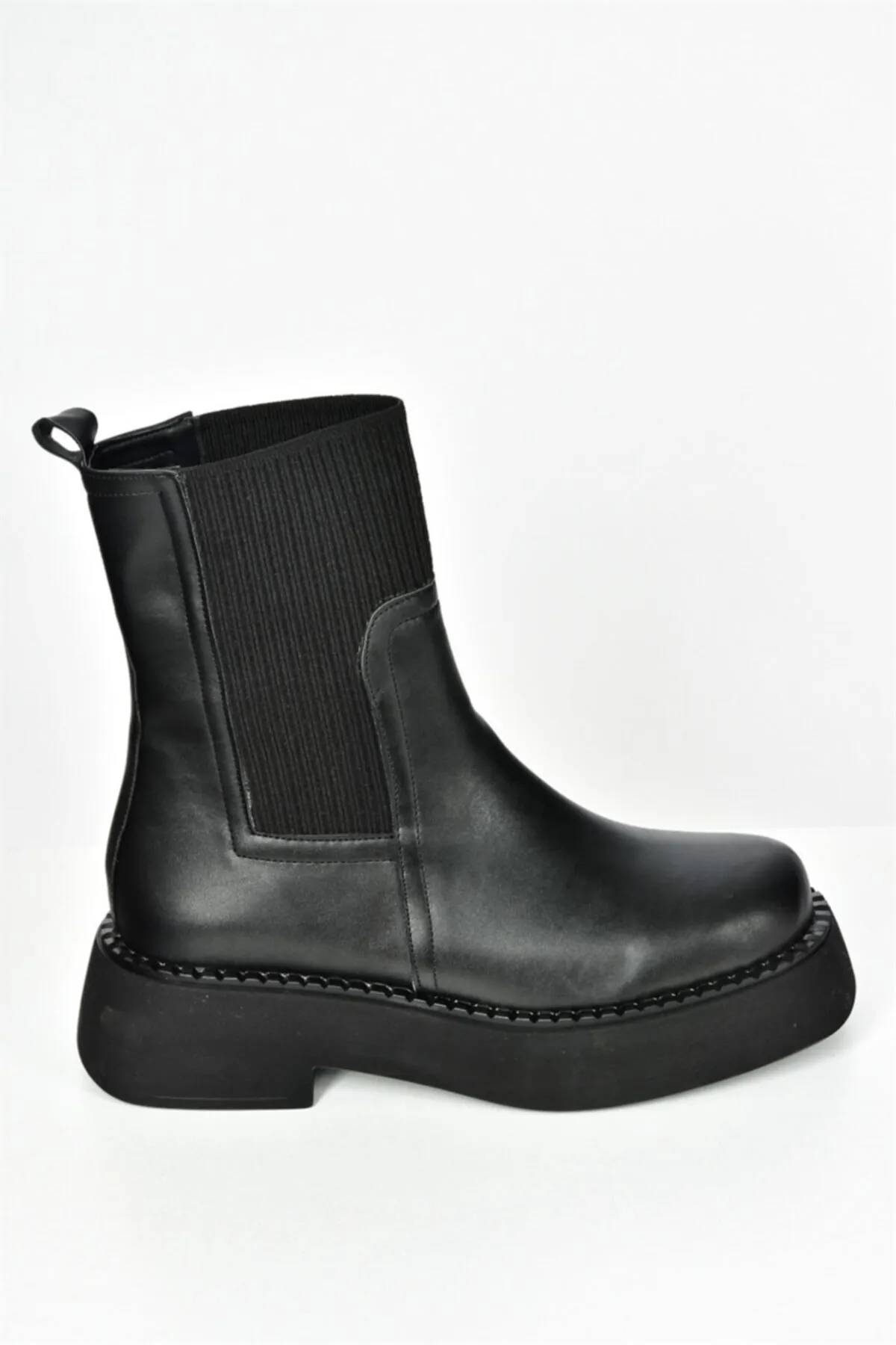Fox Shoes  Schwarze Damen-Damenstiefel mit dicken Sohlen L610130209