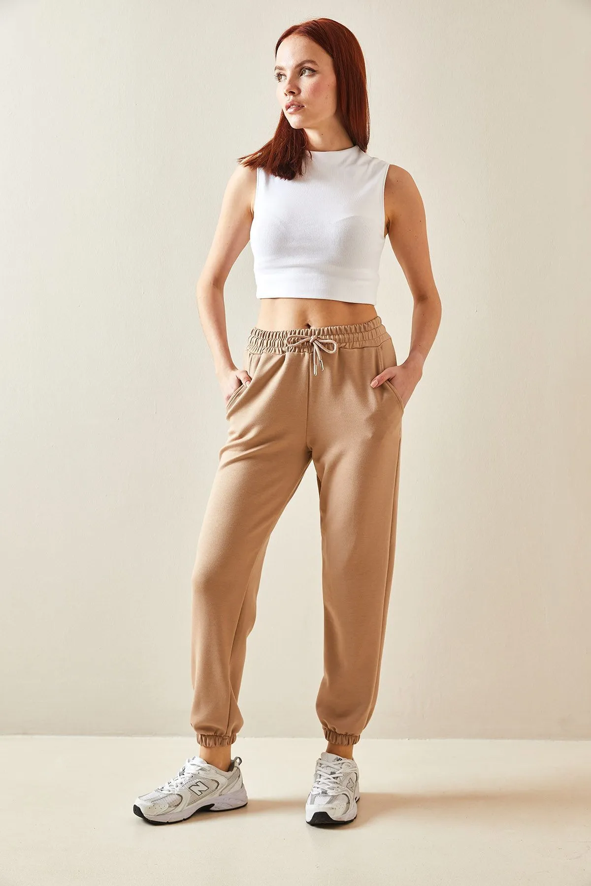 XHAN  Nerzfarbene Jogginghose mit hoher Taille 5YXK8-48184-29