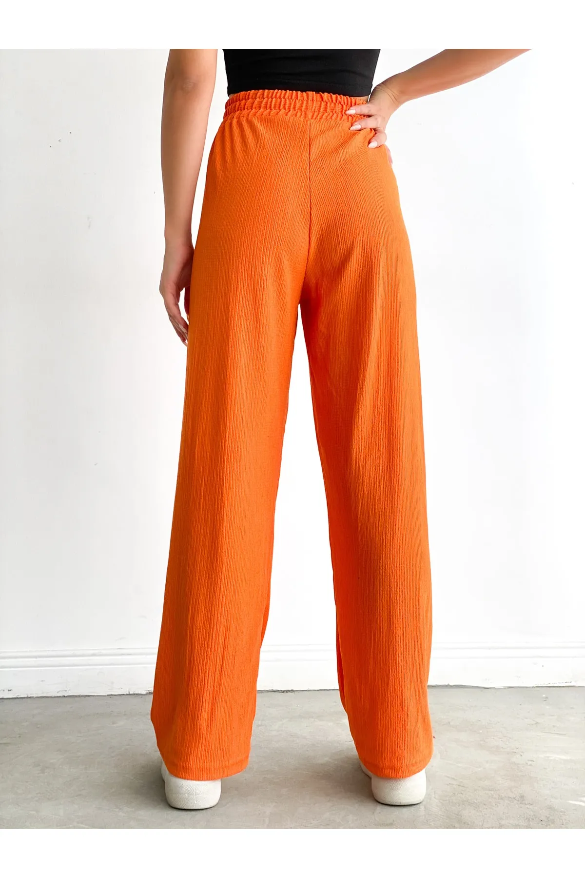BEJNA  Orangefarbene Palazzo-Hose mit elastischem Bund für Damen