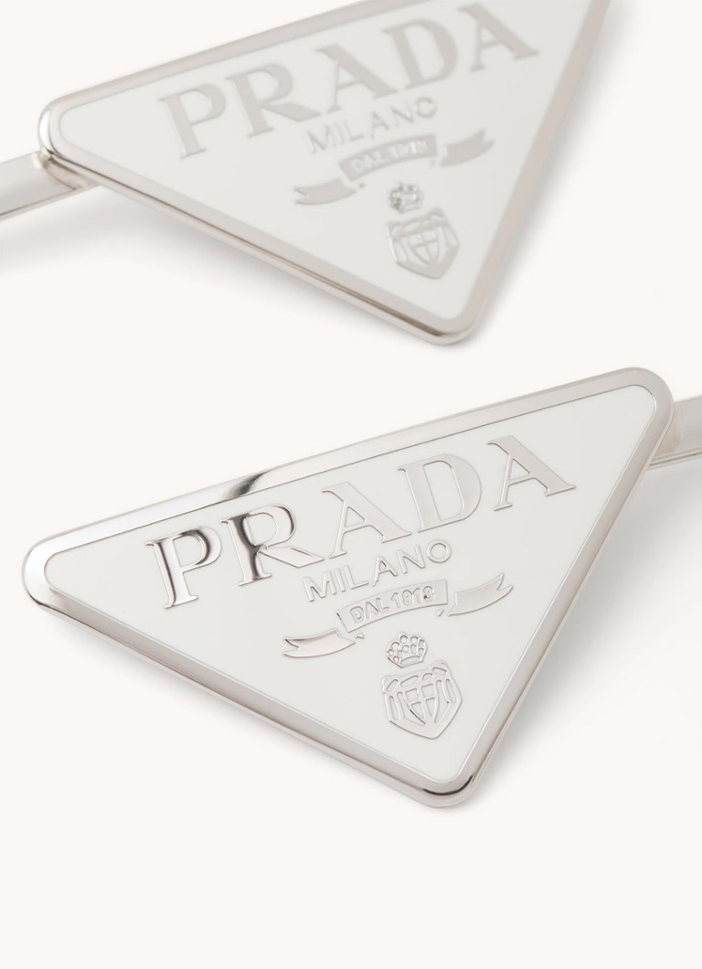 Set de 2 agrafe de păr cu simbolul Prada.