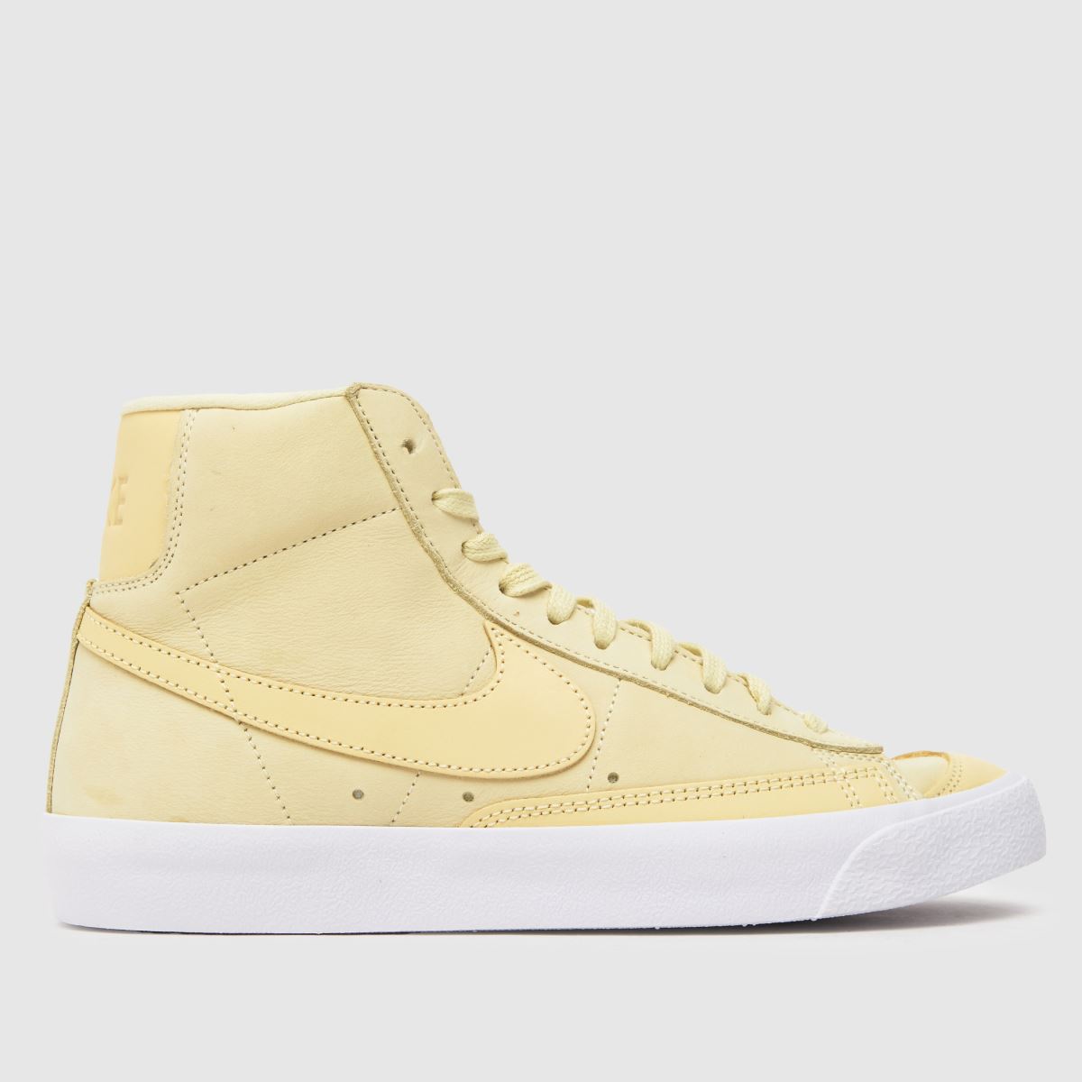 Superge Nike Blazer Mid 77 LX v bež barvi