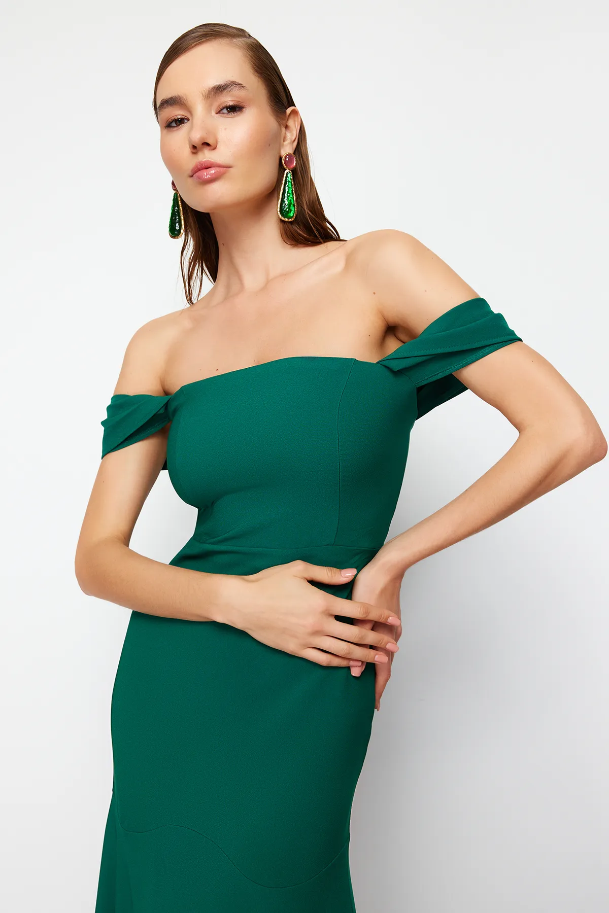 Trendyol Collection  Smaragdgrünes, gerade geschnittenes, gewebtes Abend- und Abschlusskleid TPRSS24AE00060