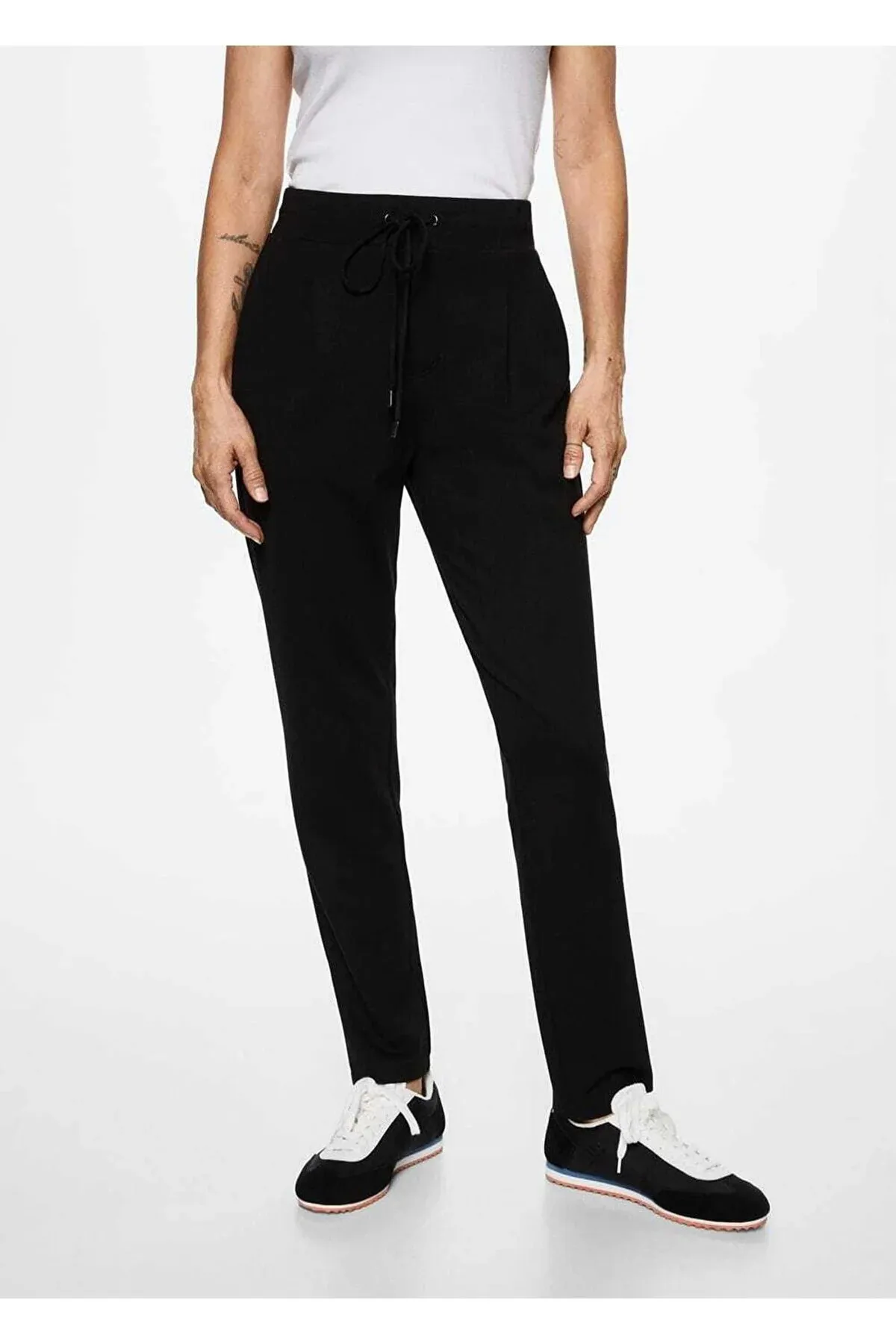 MANGO  Schwarze Damenhose 37073839