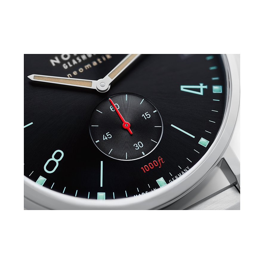 Nomos Glashütte Herrenuhr Tangente Sport neomatik 42 Datum blauschwarz
