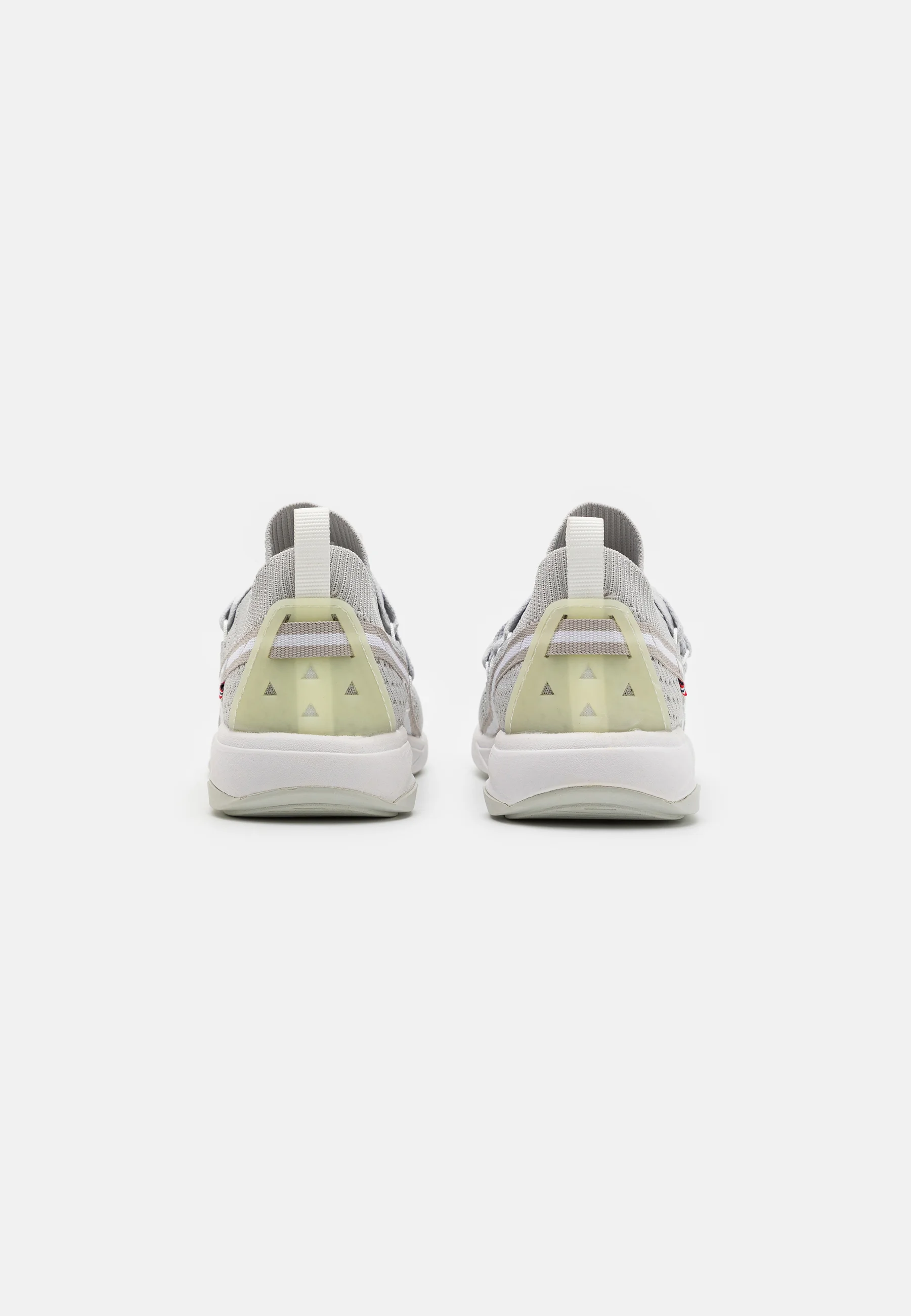 Viking ENGVIK LOW UNISEX - Zapatillas de entrenamiento