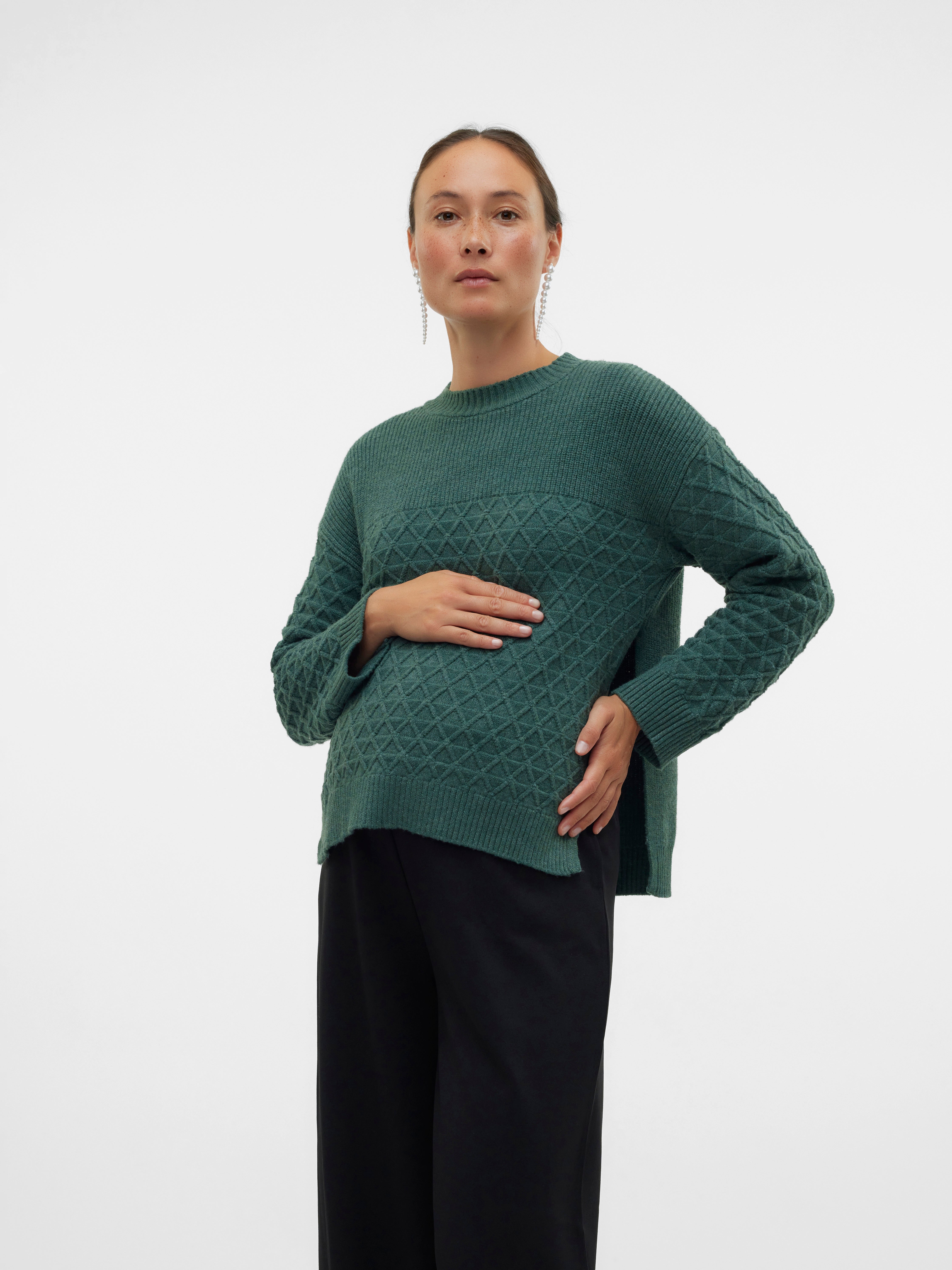 Normal geschnitten Rundhals Pullover