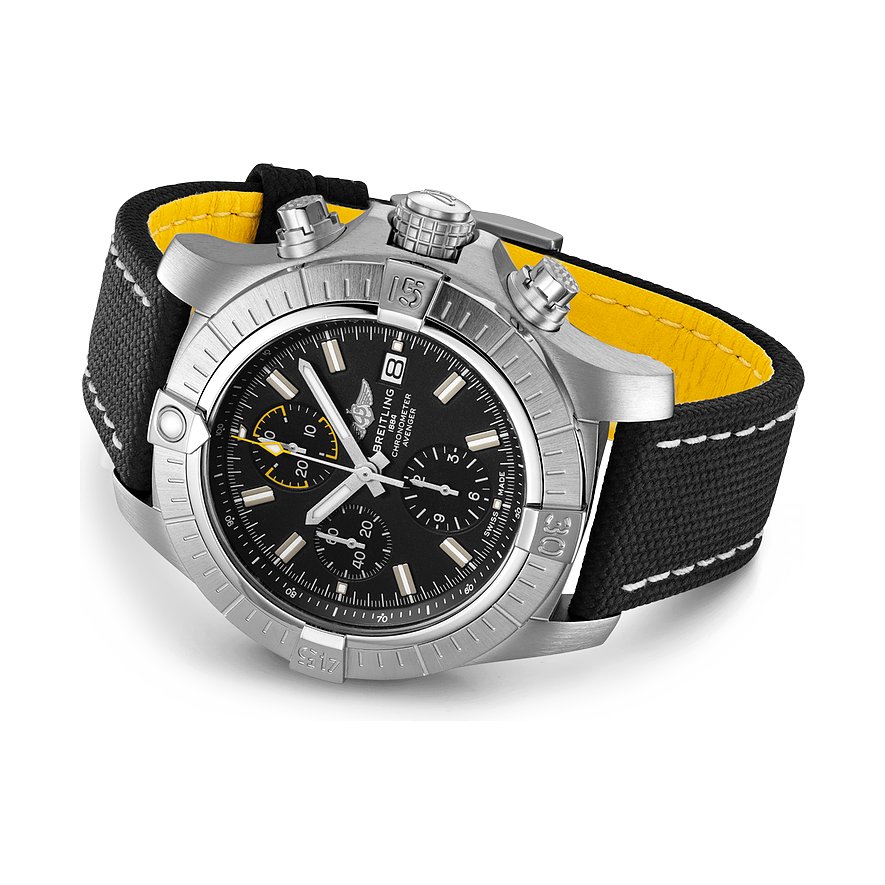 Breitling Herrenuhr Avenger Chronograph 45