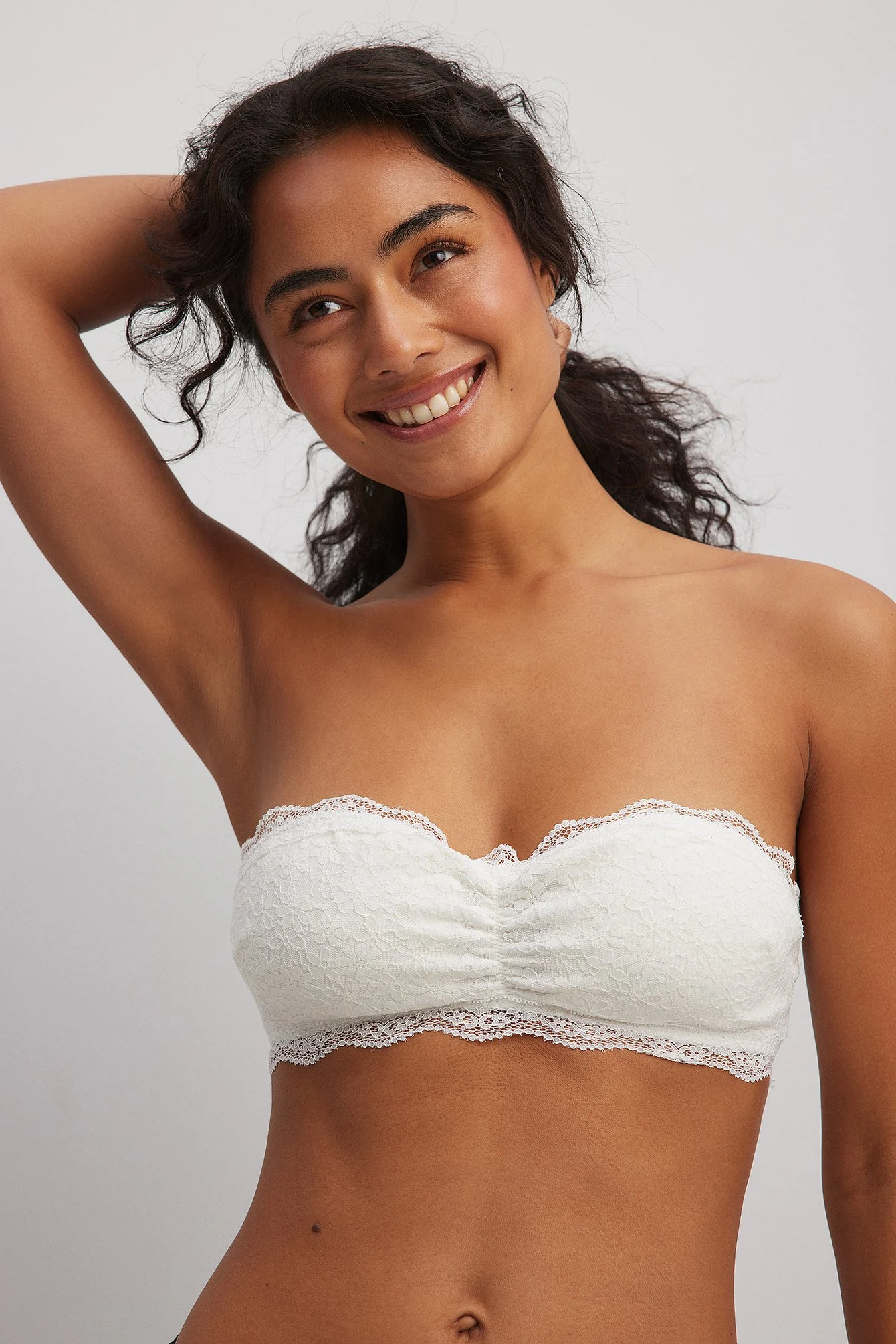 Bandeau-Top aus Spitze